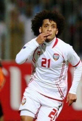سيارة رونالدو هدية ل"ميسي الإمارات" اللاعب عموري